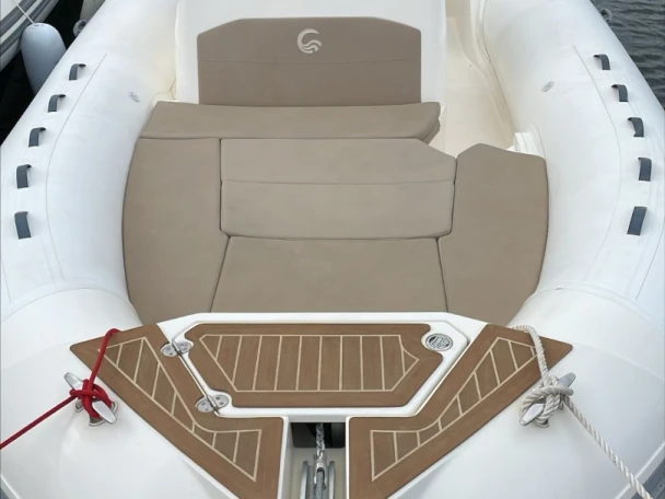 Noleggio Gommone Capelli con patente nautica