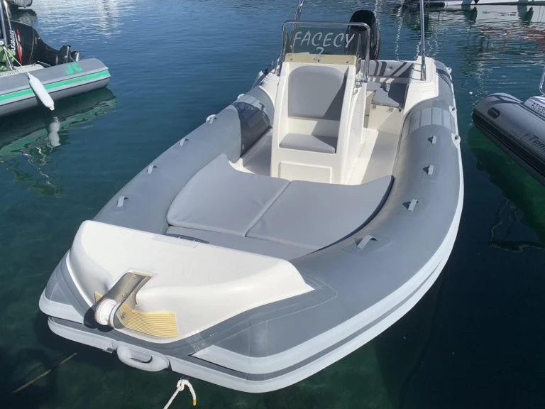 Noleggio barche Propriano economico Nautica Led 680