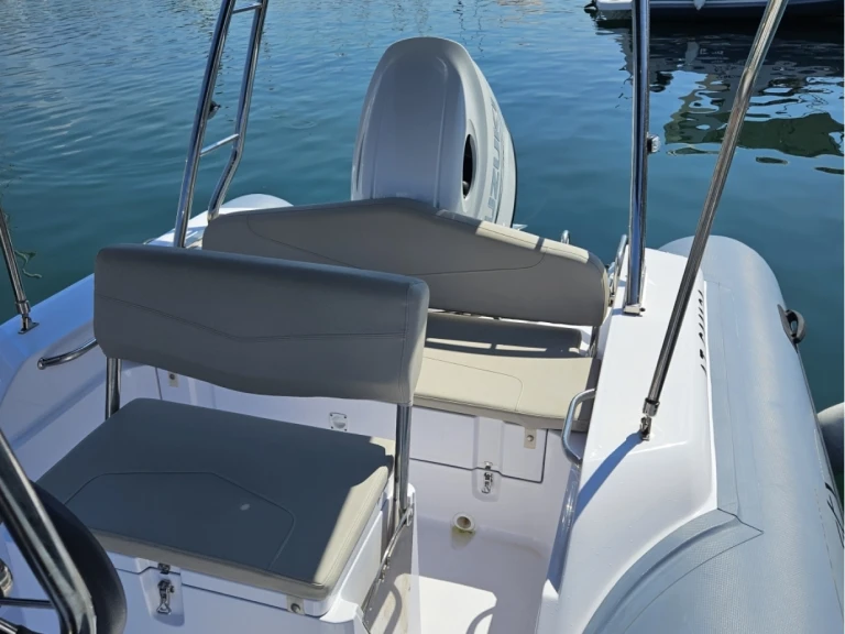 Noleggio barche Capelli Capelli 626 Luxe a Propriano su Samboat