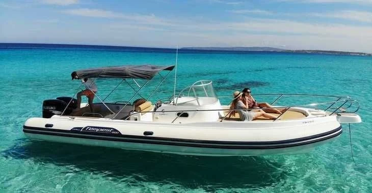 Noleggio Gommone a Porto-Vecchio – Capelli CAPELLI 900 TEMPEST
