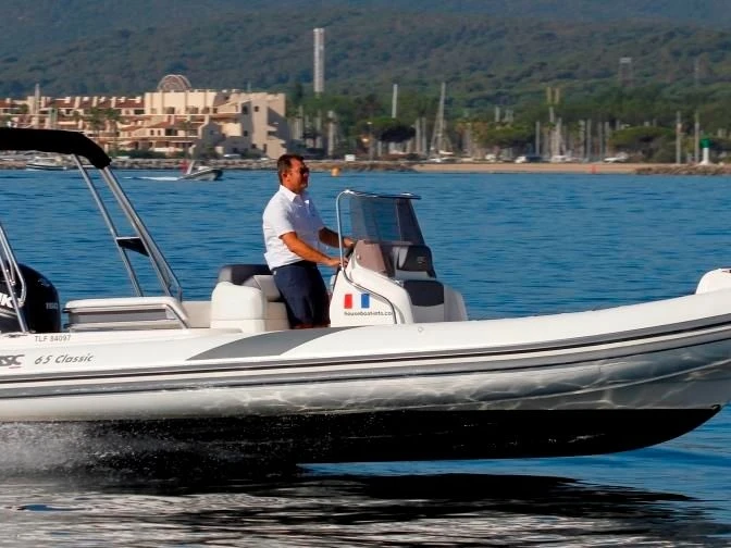 Noleggiare una Bsc 65 Classic a Cogolin