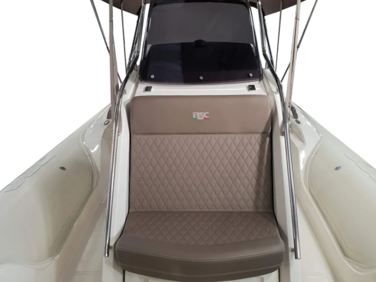 Noleggio barche Cogolin economico Activ 605 Sundeck