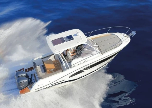 Noleggio Barca a motore Jeanneau con patente nautica
