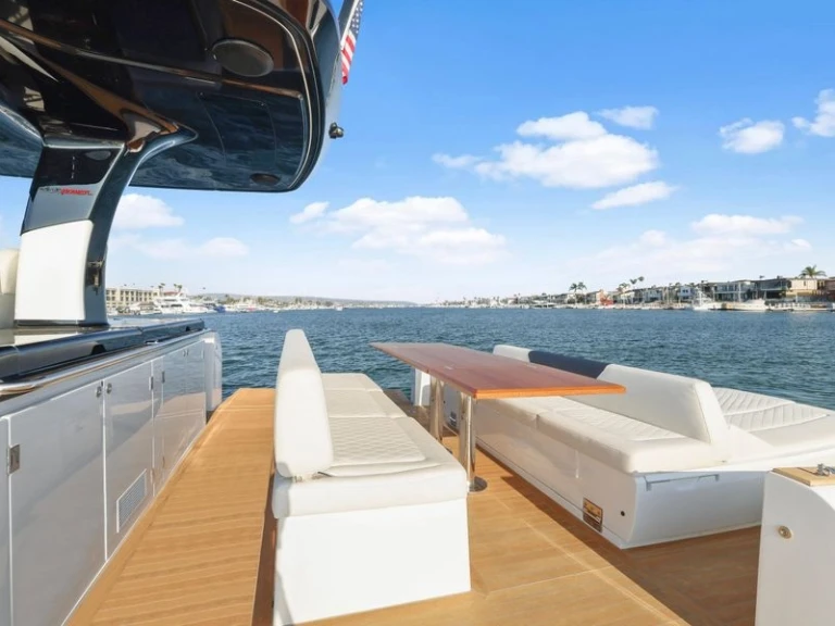 Noleggiare una Solaris Solaris 44 a Golfe-Juan