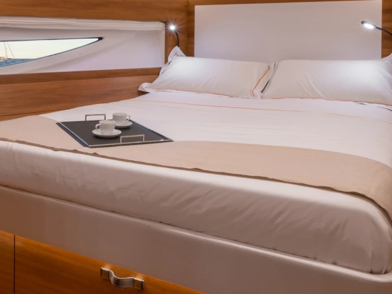 Noleggio barche Beaulieu-sur-Mer economico Solaris 47