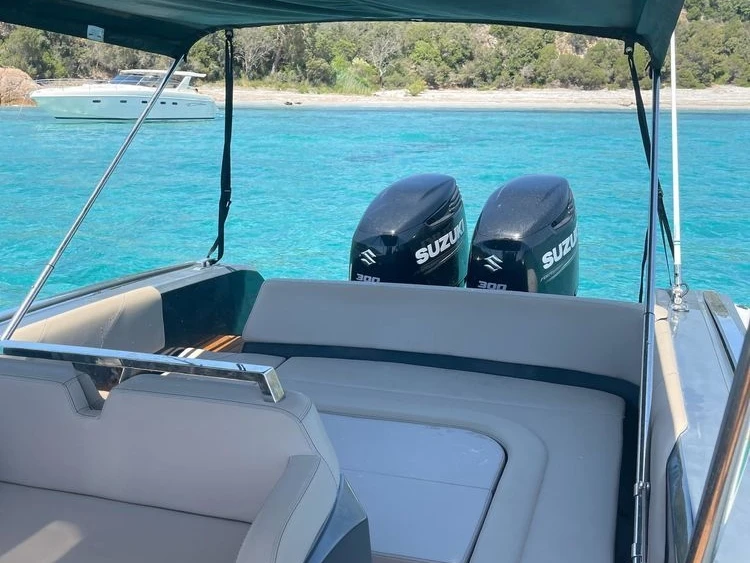 Noleggio Gommone con o senza skipper Lomac a Ajaccio