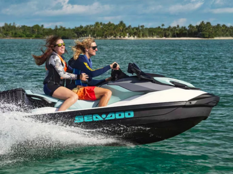 Noleggio Moto d'acqua Sea-Doo con patente nautica