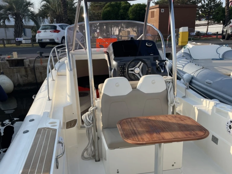 Noleggio a Saint-Cyprien-Plage – Quicksilver Activ 605 Open su SamBoat