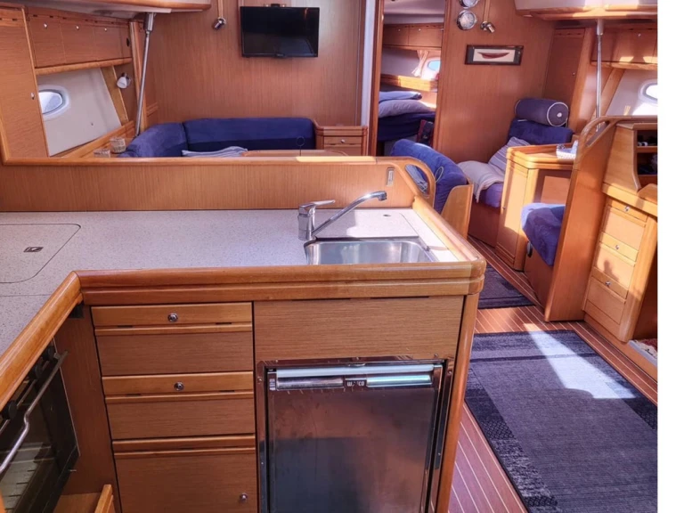 Barca a vela a noleggio a Hjellestad al miglior prezzo