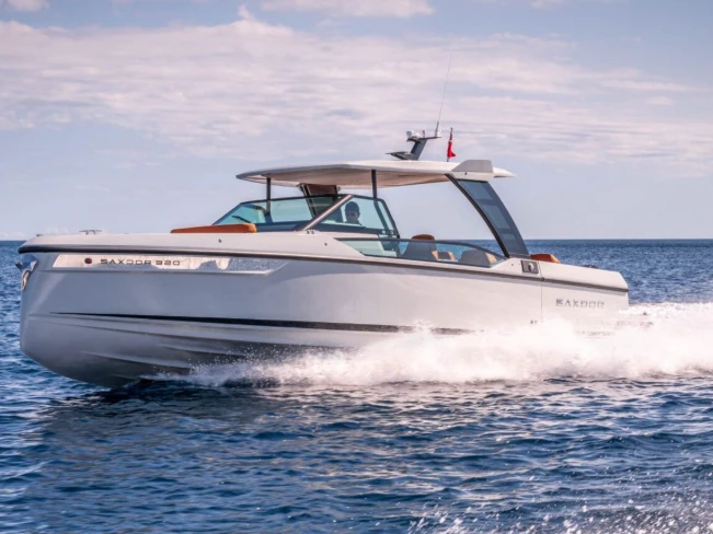 Noleggiare una Saxdor Saxdor 320 GT a Porto Rotondo