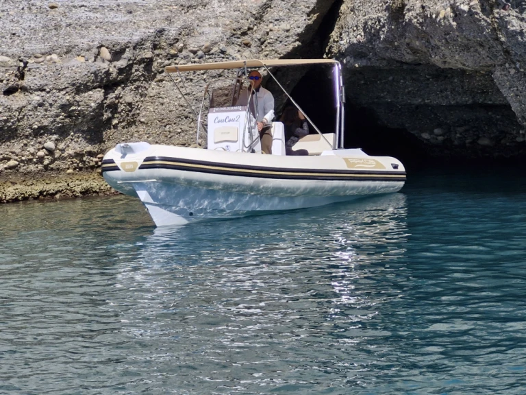 Noleggio Gommone Arkos con patente nautica