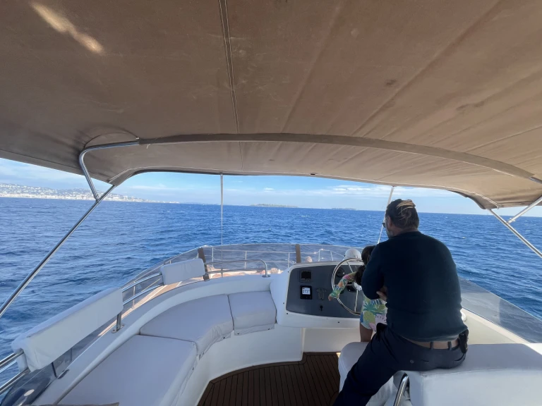 Noleggio Catamarano Fountaine Pajot con patente nautica