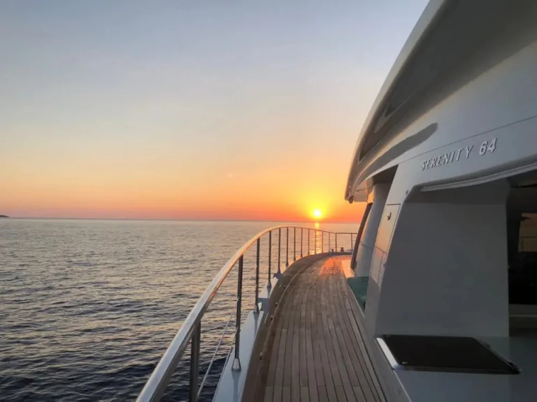 Noleggiare una  Serenity 64 LUXE a Sant Antoni de Portmany