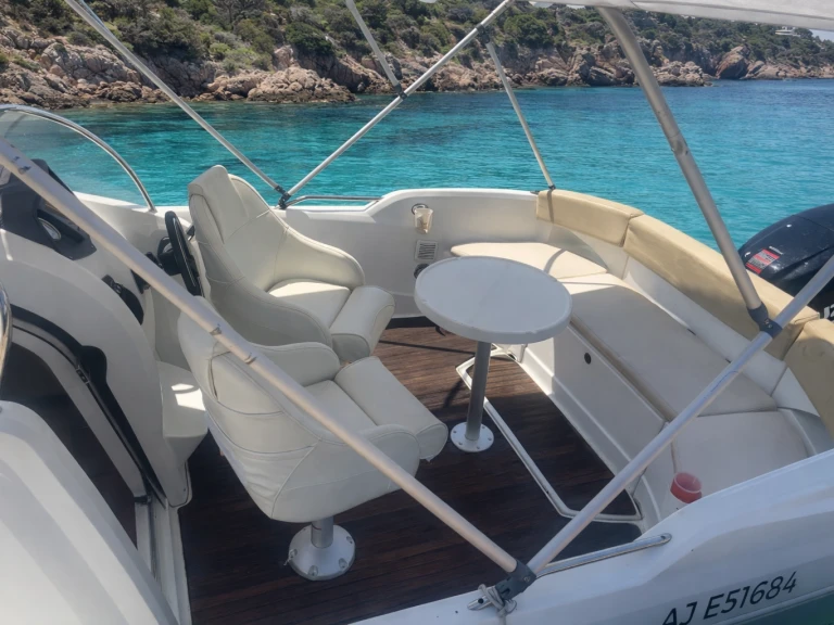 Noleggio Barca a motore a Nizza – Bénéteau Flyer 650 Open