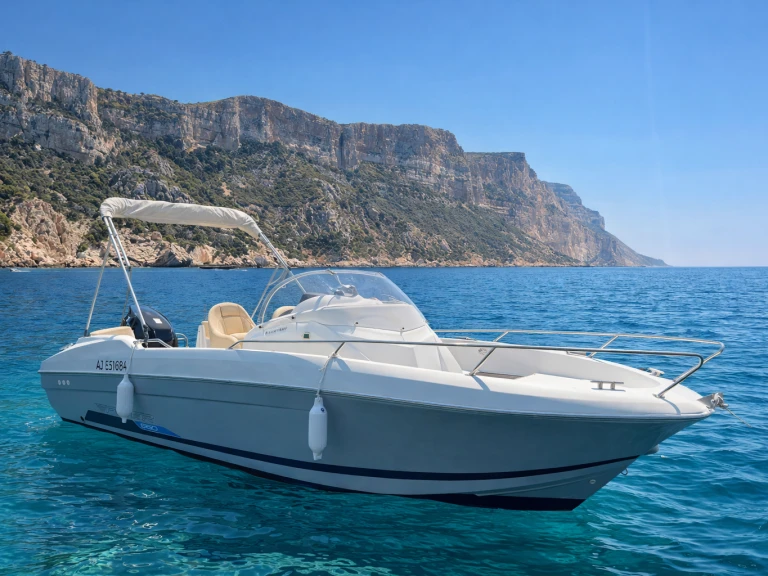 Noleggio Barca a motore con o senza skipper Bénéteau a Nizza