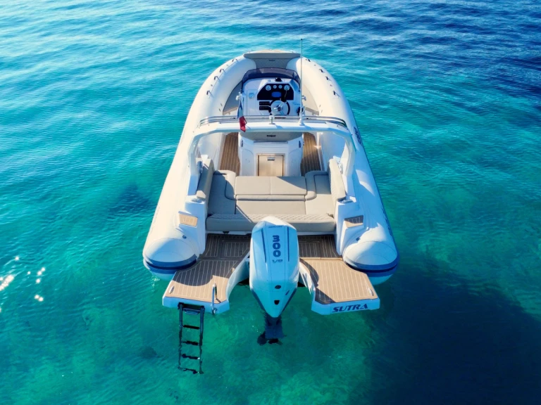 Noleggio Gommone Salpa con patente nautica