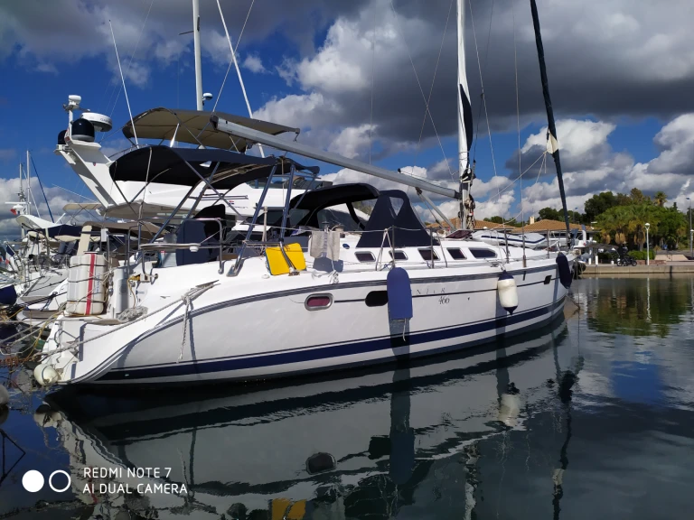 Noleggio Barca a vela a Francia – Hunter Hunter 466