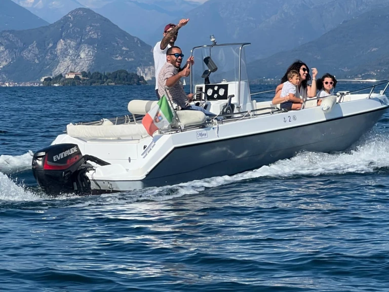 Noleggio Barca a motore gio mare con patente nautica
