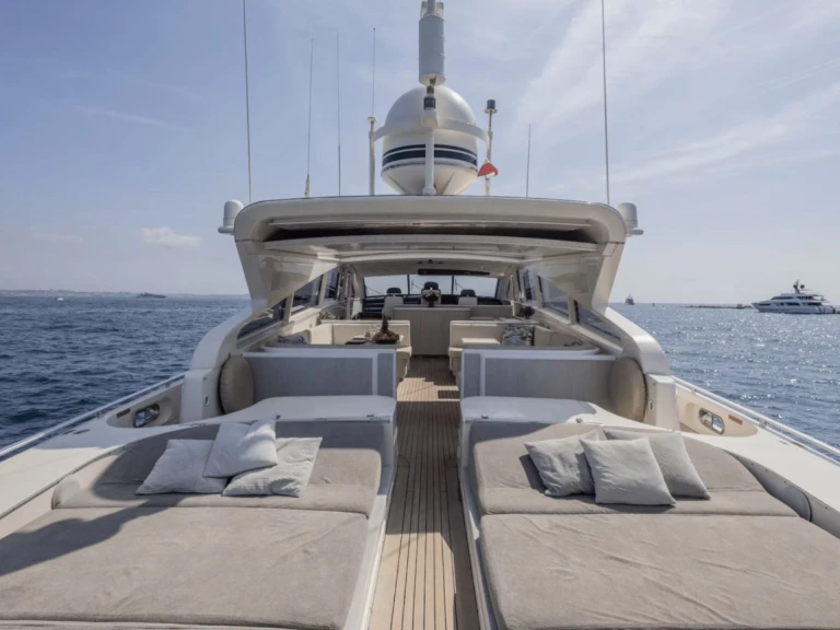 Noleggio Yacht di lusso a Port Grimaud –  Arno Leopard 27 (3 cab)