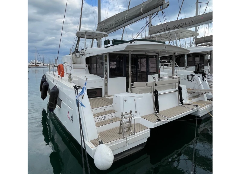 Noleggio Catamarano a Álimos – Bali Bali 4.4