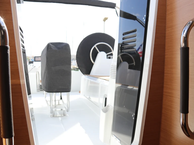 Jeanneau Sun Odyssey 350 da affittare a  La Rochelle