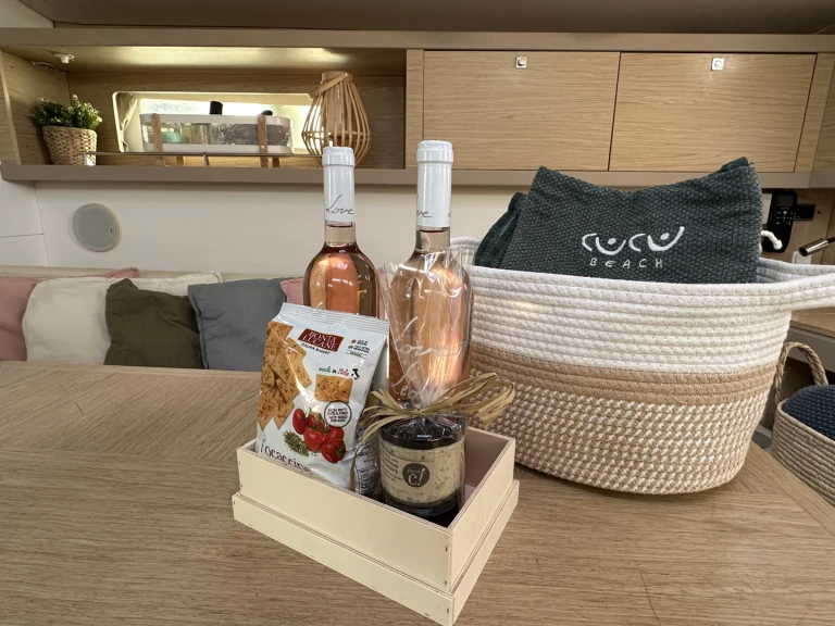 Noleggio a Port de Hyères (St Pierre) – Bénéteau Oceanis 45 su SamBoat