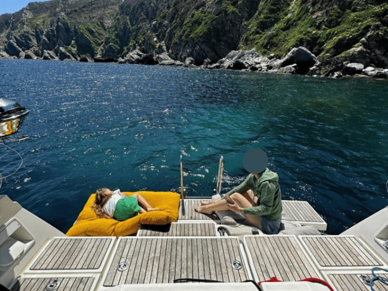 Noleggio barche Bénéteau Oceanis 45 a Port de Hyères (St Pierre) su Samboat