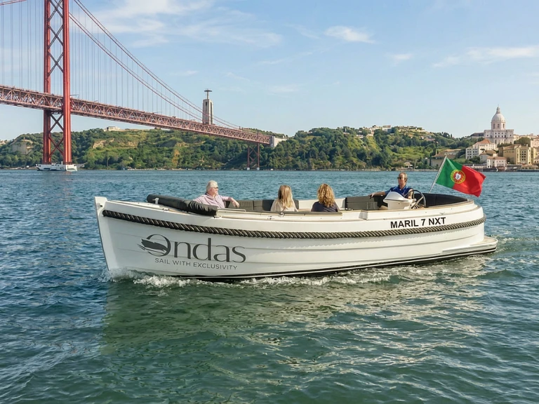 Noleggio barche Maril 7NXT a Lisbona su Samboat