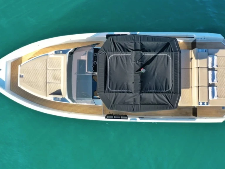 Noleggio barche Marina Botafoch economico D32