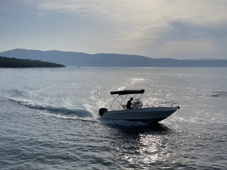 Noleggio Barca a motore a Malinska-Dubašnica – Bluline Bluline 19 Ft Open