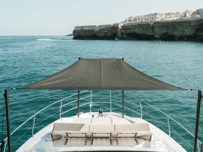 Noleggio a Polignano a Mare – Azimut Azimut 53 Fly su SamBoat