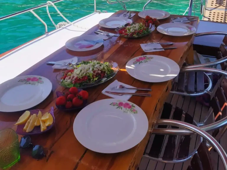 Noleggiare una Custom Made a Antalya (City)