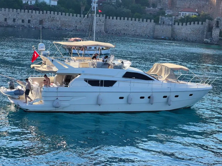 Noleggio Yacht di lusso con o senza skipper Custom a Alanya