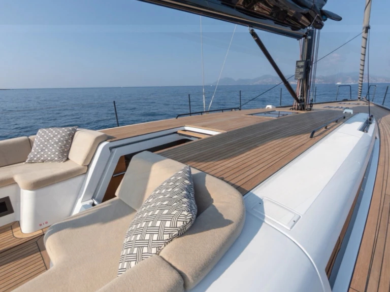 Barca a vela a noleggio a Ibiza Town al miglior prezzo