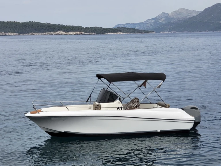 Noleggio barche Castelli economico FLY 22