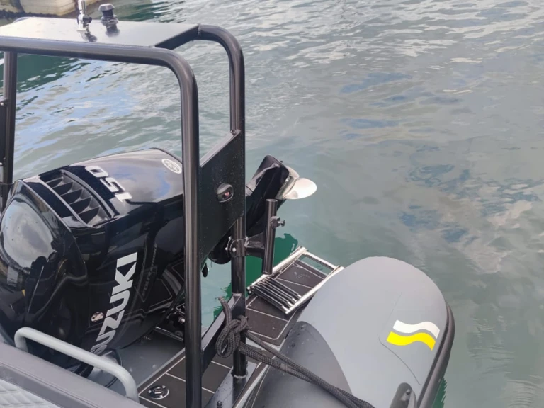 Gommone a noleggio a Dinard al miglior prezzo