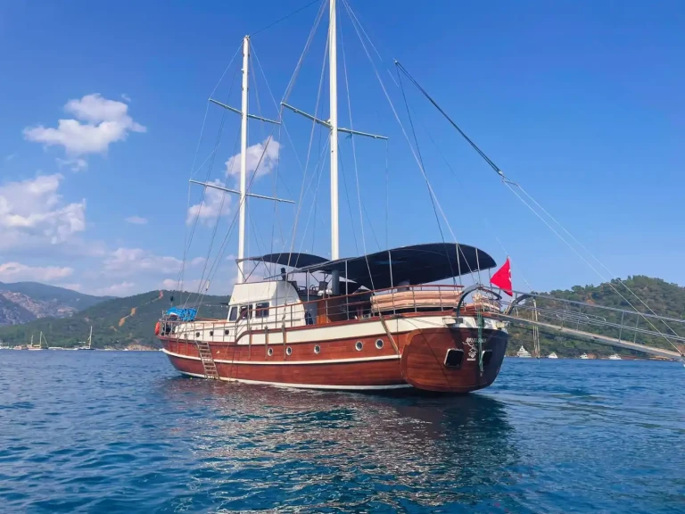 Noleggio Barca a vela Custom con patente nautica