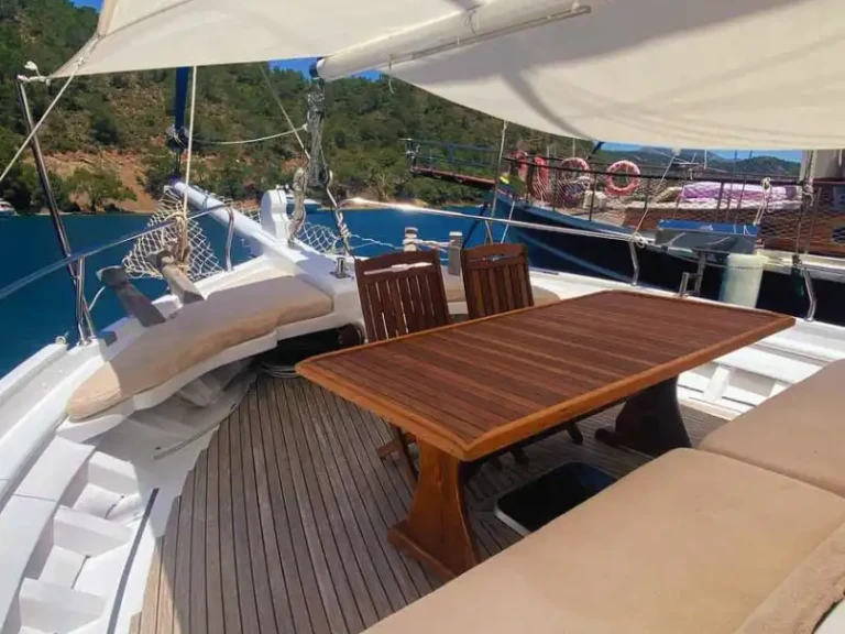 Noleggio Barca a vela Custom con patente nautica