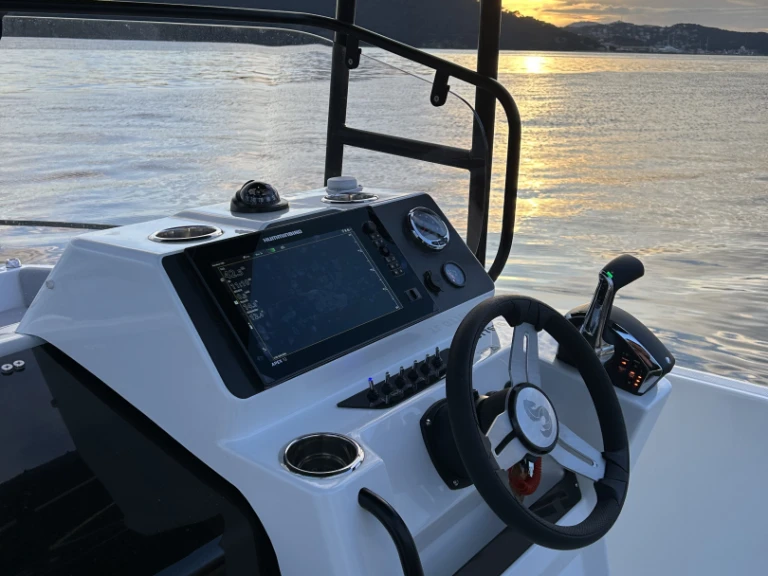 Noleggio Barca a motore a Toulon – Bénéteau Flyer 7 SPACEdeck