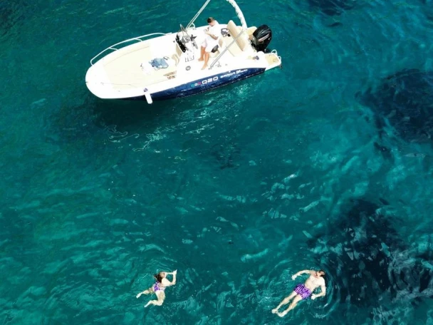 Noleggio a Positano – Barqa Q20 su SamBoat