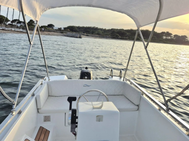 Silver Silver yacht 495 da affittare a  Cannes