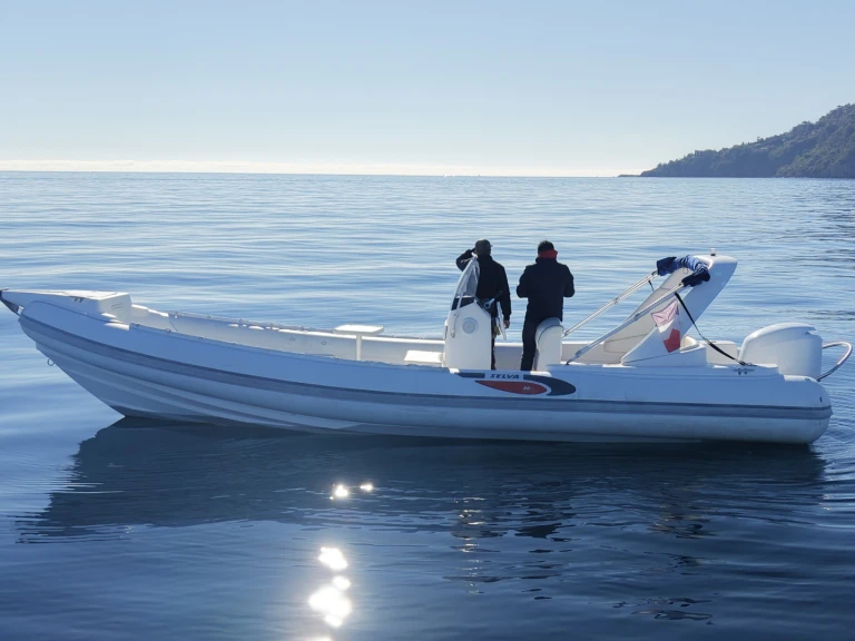 Noleggio barche Mandelieu-la-Napoule economico Selva D800