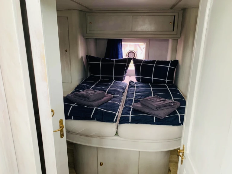 Barca a motore a noleggio a Fleesensee al miglior prezzo