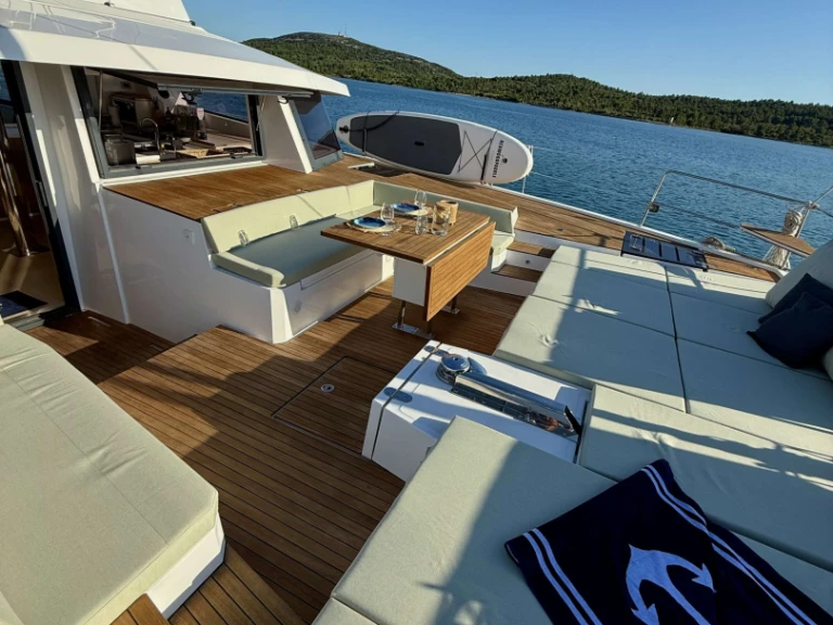 Noleggio Yacht di lusso con o senza skipper Bali a Ibiza