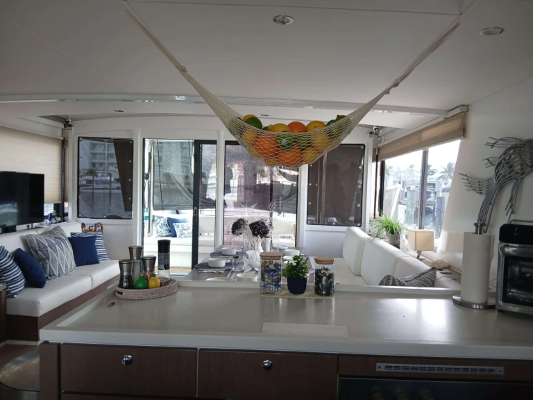 Noleggio barche Nassau economico ZURI 3