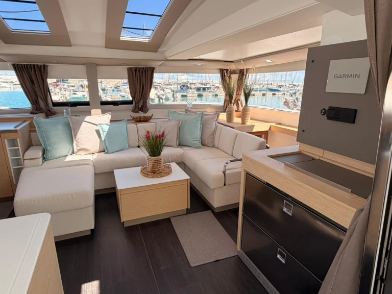 Fountaine Pajot Elba 45 da affittare a  Capo d'Orlando