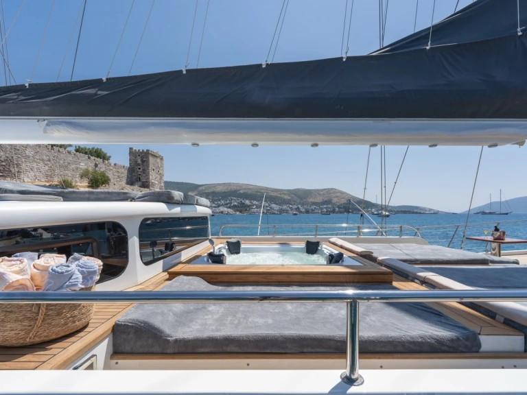 Noleggio Barca a vela con o senza skipper Custom Made a Bodrum