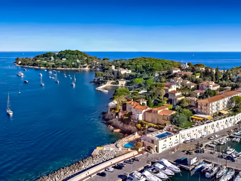 Noleggio Barca a motore a Beaulieu-sur-Mer – Jeanneau Prestige 34