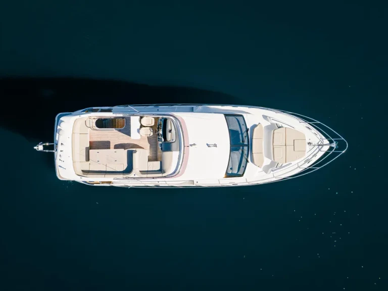 Noleggio Barca a motore con o senza skipper Princess a Cannes