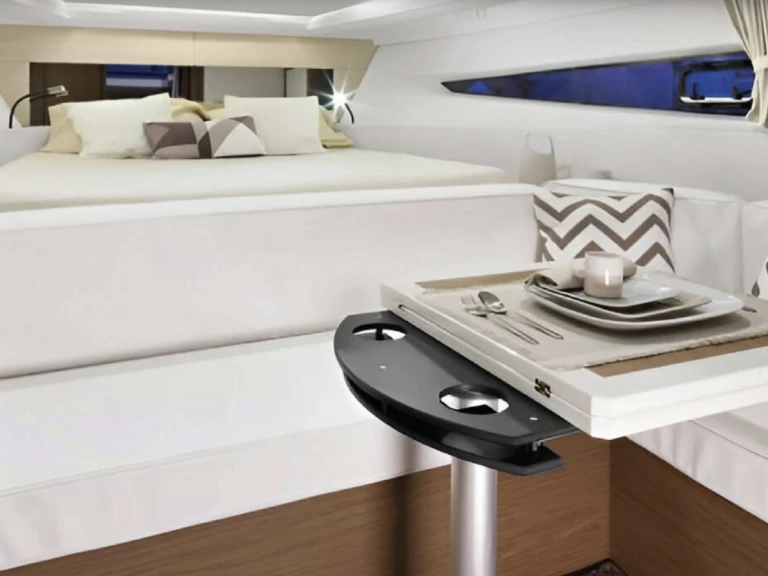Noleggio barche Jeanneau Leader 36 a Cannes su Samboat